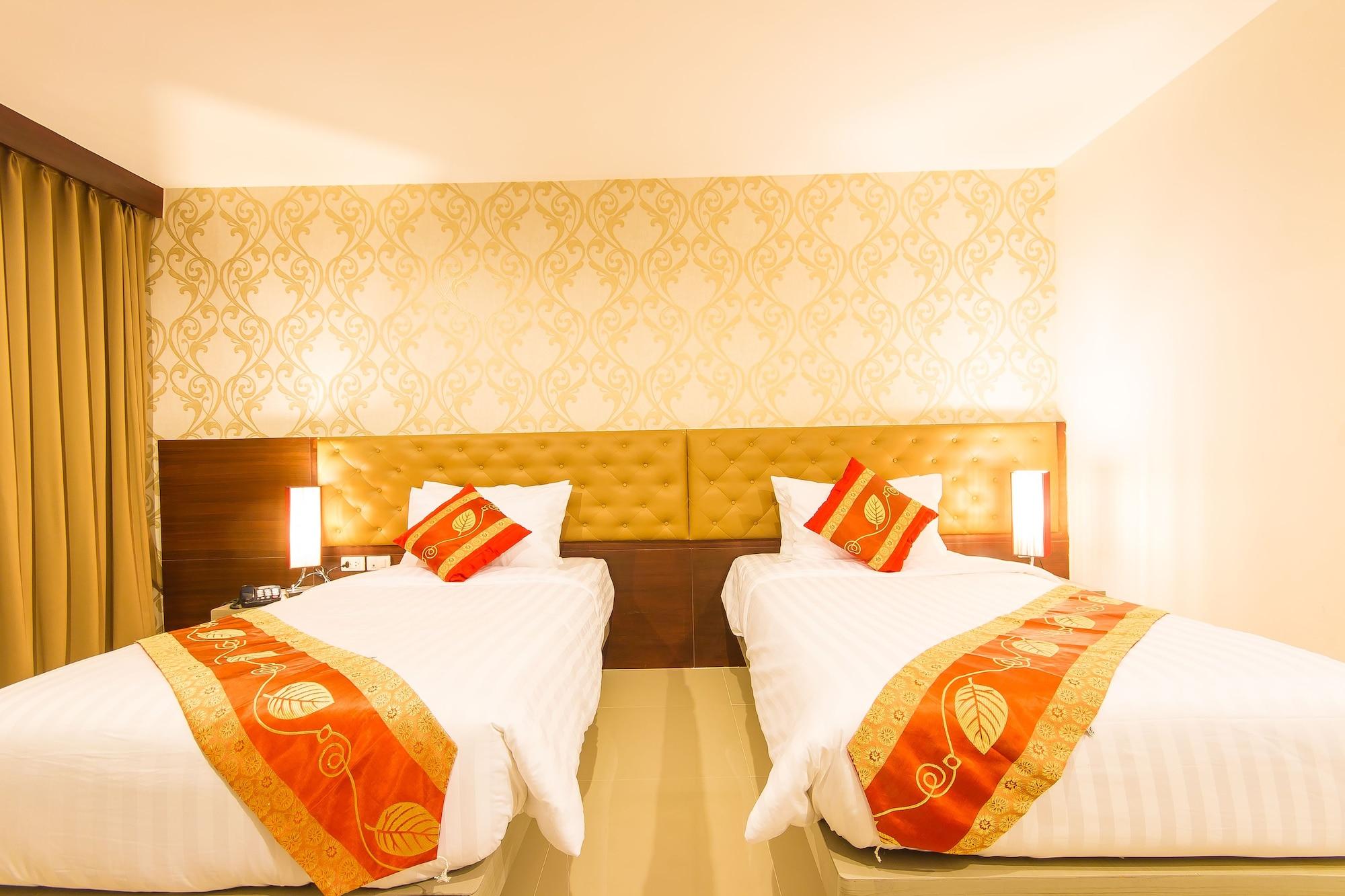 Hemingways Silk Hotel Patong Экстерьер фото