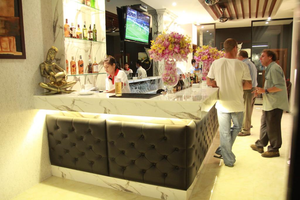 Hemingways Silk Hotel Patong Экстерьер фото