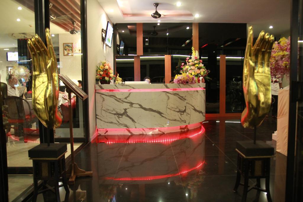 Hemingways Silk Hotel Patong Экстерьер фото