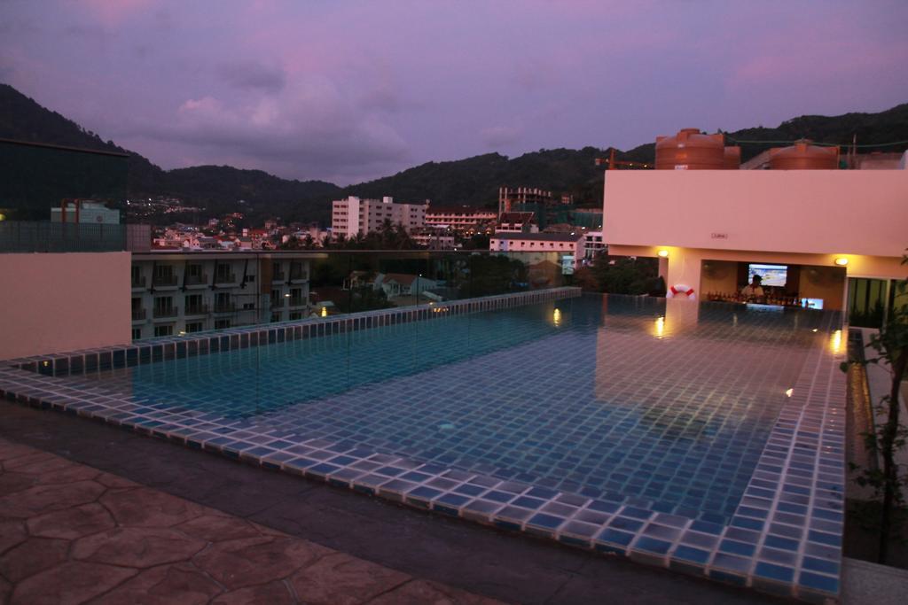 Hemingways Silk Hotel Patong Экстерьер фото