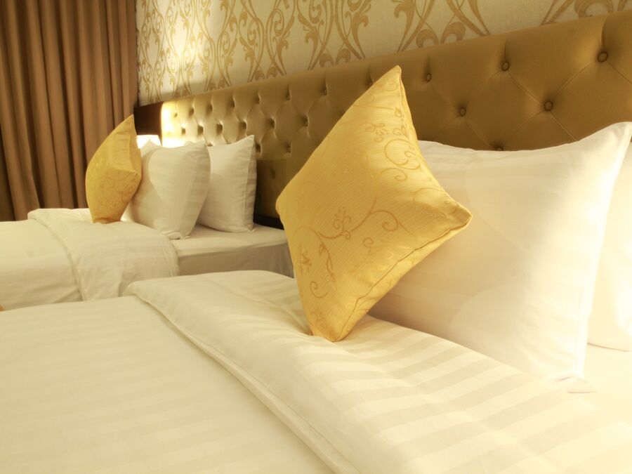 Hemingways Silk Hotel Patong Экстерьер фото