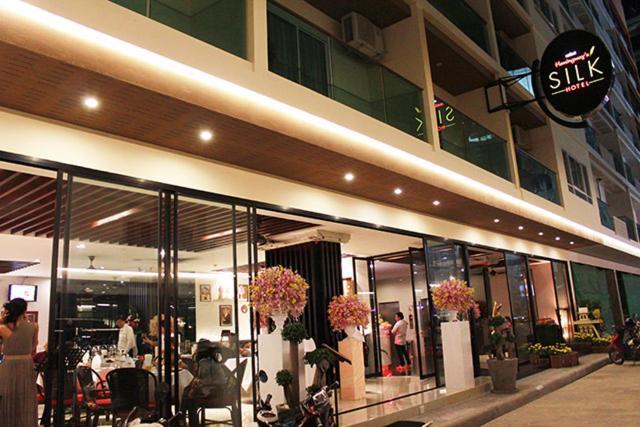 Hemingways Silk Hotel Patong Экстерьер фото
